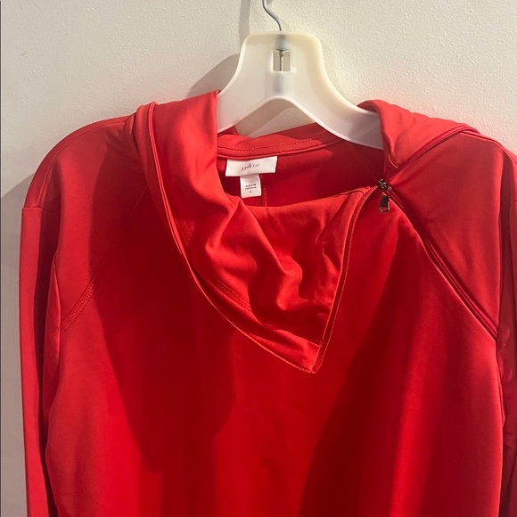 J. Jill Fit Vibrant Red Top - Picture 2 of 5